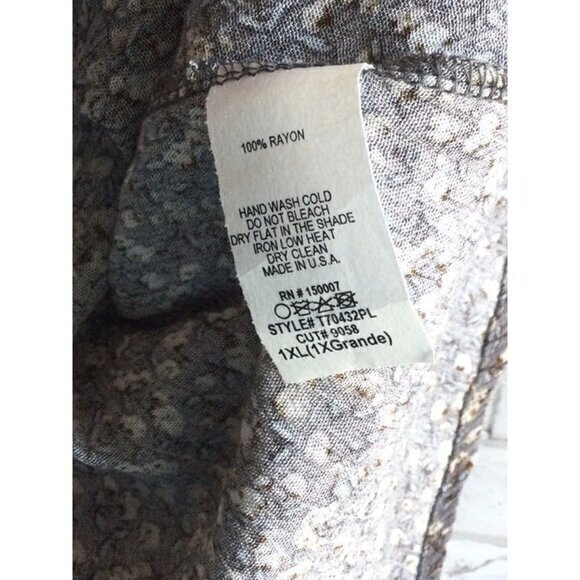 VEVERT Plus Size 1X Boho Print Lantern Sleeve Tassels Tie Neck Blouse‎ NWT - Picture 4 of 8